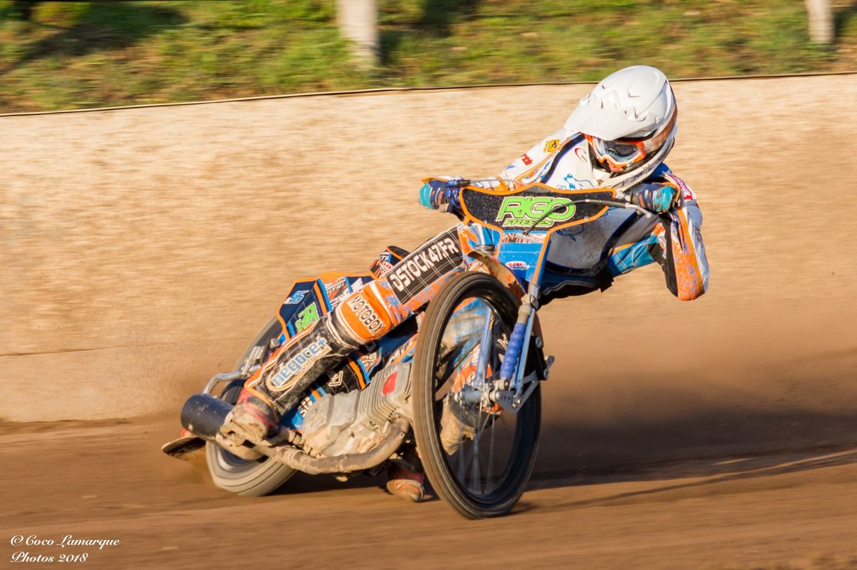 29513173 1986214648299868 2310417819398832128 o