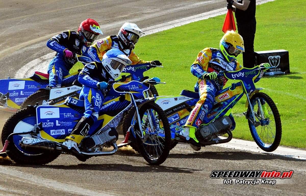 9D027646 3EF1 44EF 8330 98234F610704