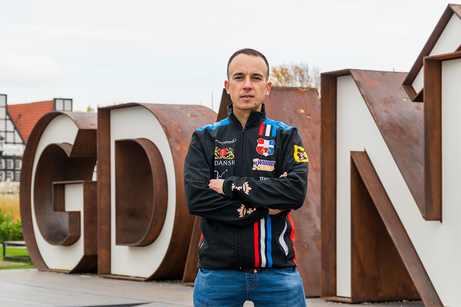 Sww2ZPxOMa5ErPAmeylM